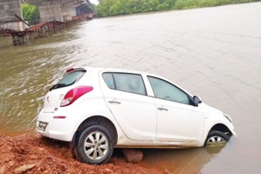 Narrow escape for car driver at Canacona