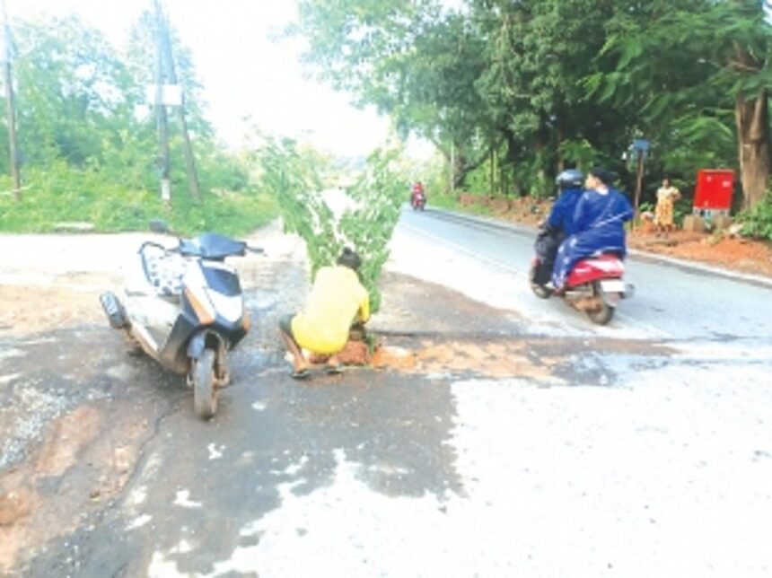 Narrow escape for elderly couple after two-wheeler falls in pothole