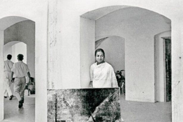 Nasreen Mohamedi: Against the Grain