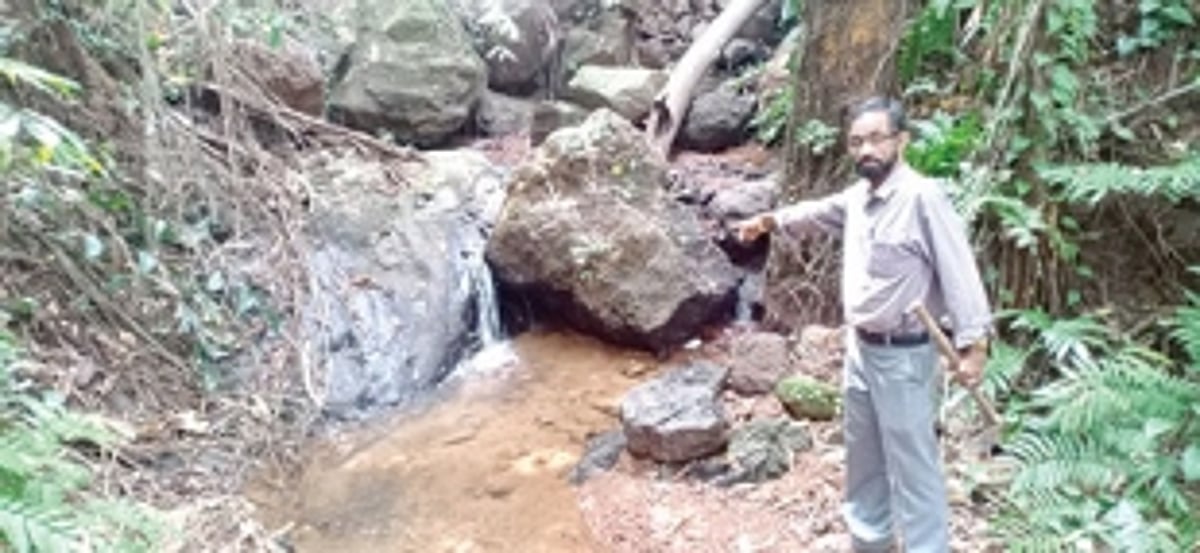 Natural spring at Sancoale contaminated with sewage