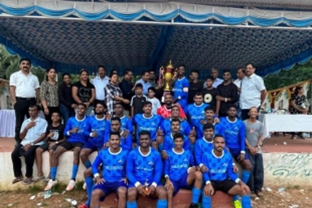 Navelim Sporting pip Dunes, lift Jaju Trophy