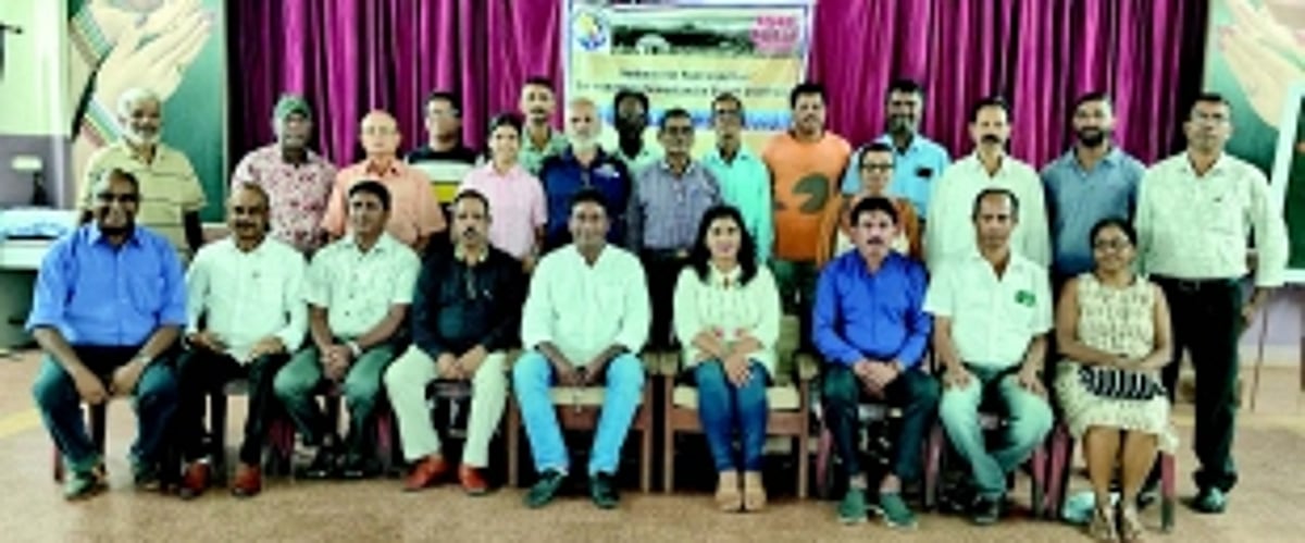 Navelim gram sabha demands equal recognition  for Konkani in Roman script