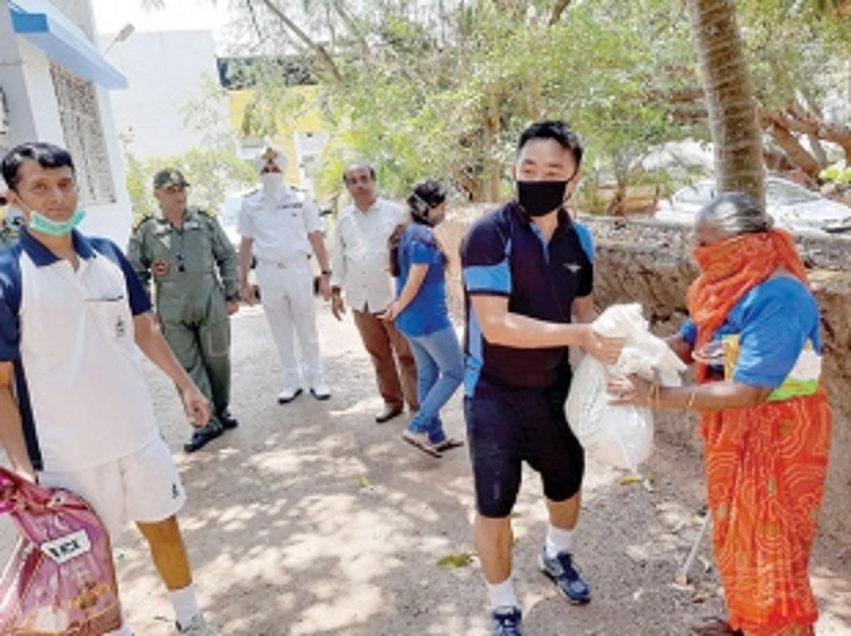 Navy distributes 900 kgs of groceries at Vasco