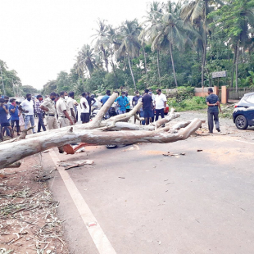 Negligence by PWD officials kills bike rider at Nuvem 1 Negligence by PWD officials kills bike rider at Nuvem