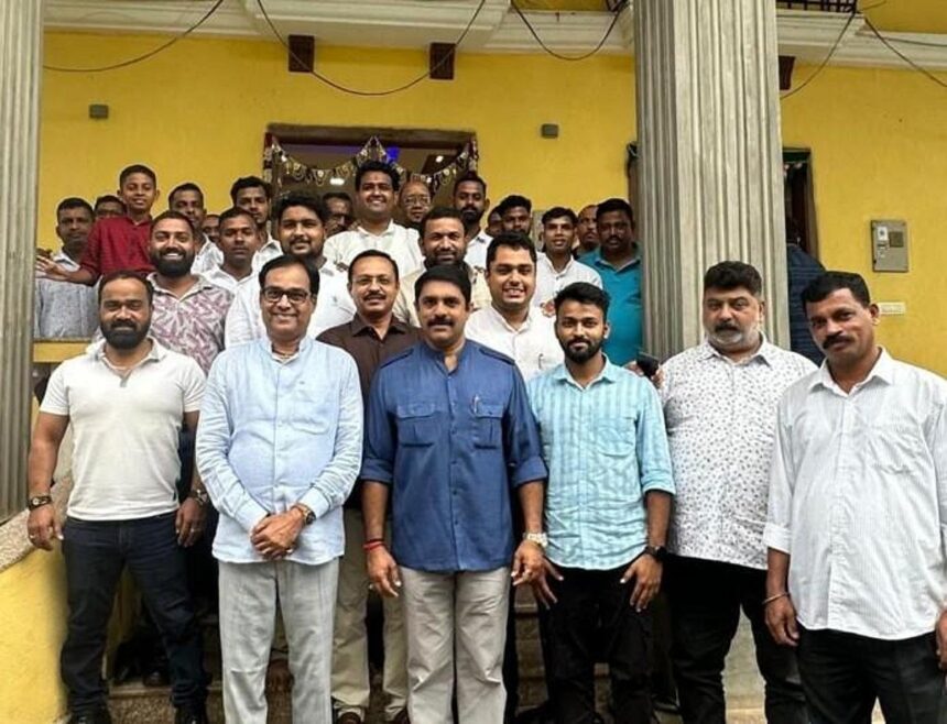 New Equations in Bicholim? Vijai Sardesai and Naresh Sawal’s Growing Bonhomie 1 New Equations in Bicholim? Vijai Sardesai and Naresh Sawal’s Growing Bonhomie