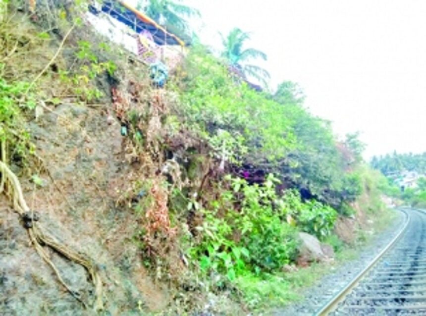 New Vaddem locals fear landslides, seek Sawaikar’s intervention