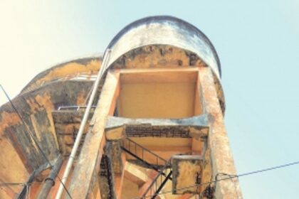 New Vaddem locals seek demolition of overhead tank