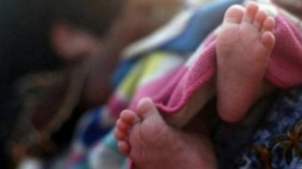 New-born baby of migrant labourer dies of asphyxia