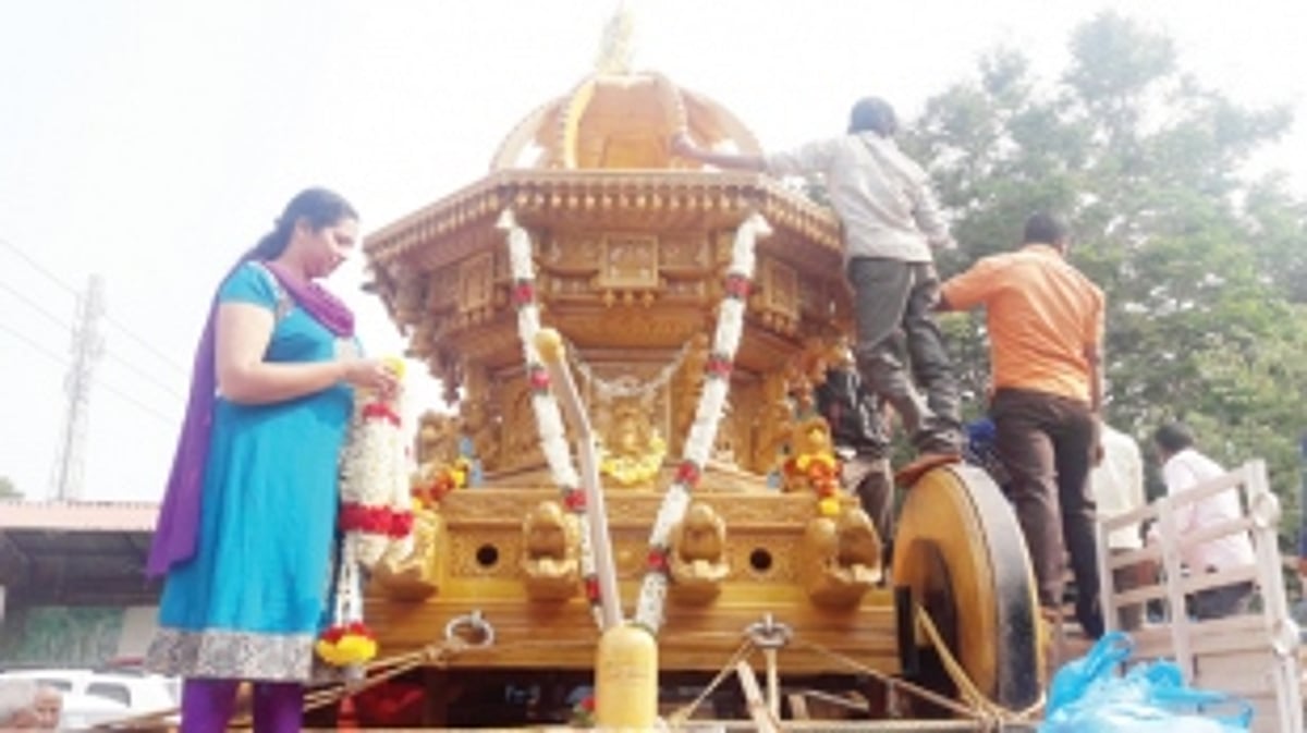 New chariot installed at Sristhal’s Mallikarjun temple