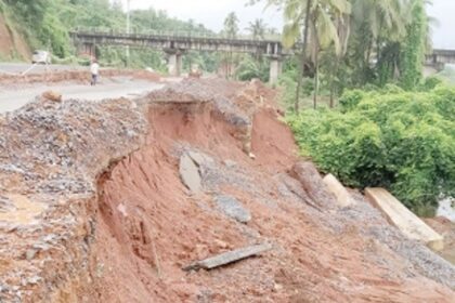 New road, retaining wall collapse at Porascadem