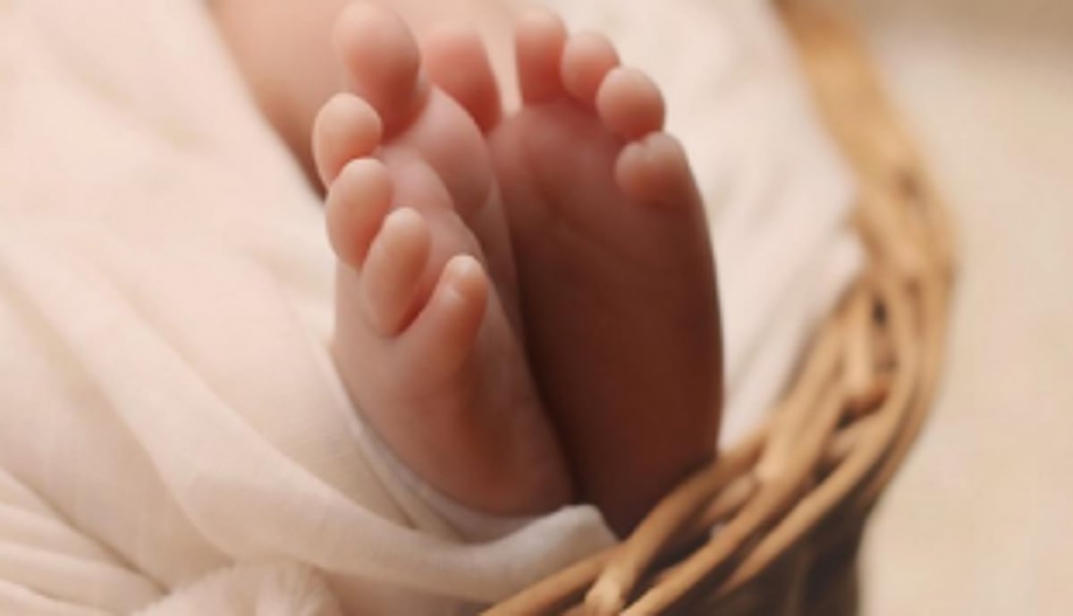 Newborn abandoned   at Sanquelim