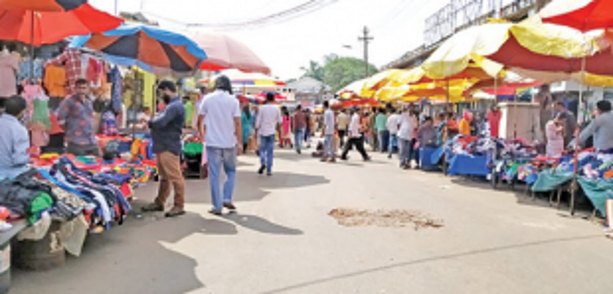 Newly elected chairperson  visits Mapusa market