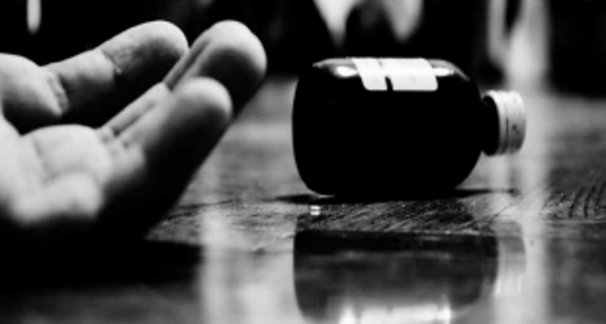 Newly wed couple attempts suicide, 21-yr-old husband dies