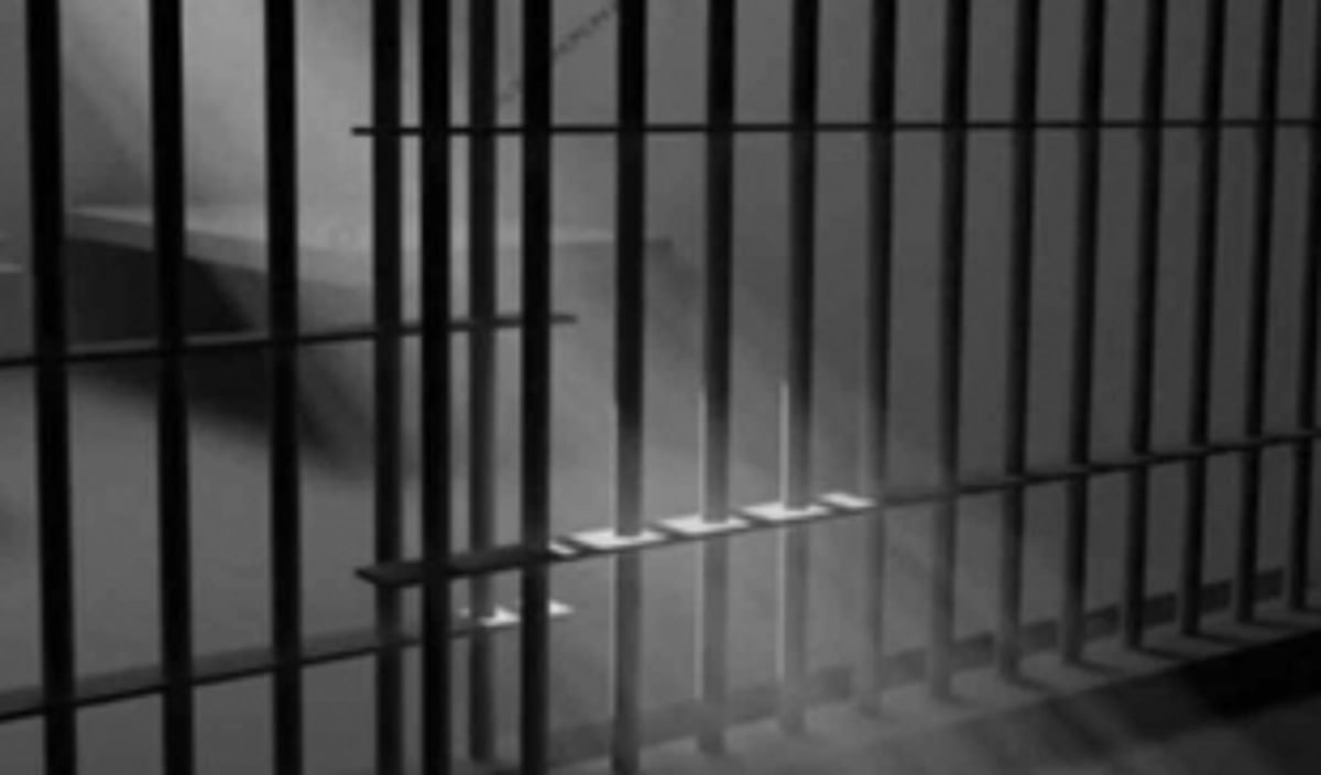 Nigerian gets   10 years RI   in drugs case