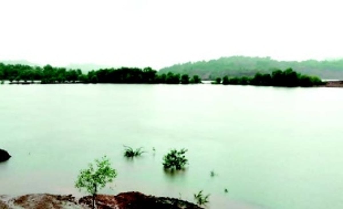 Nightmare for locals as incessant rains fill mining pits at Kirlapal-Dabal