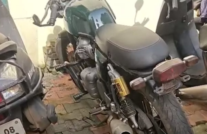 No Plates, Loud Pipes: Margao Police Nab Bikers for Illegal Modifications 1 No Plates, Loud Pipes: Margao Police Nab Bikers for Illegal Modifications