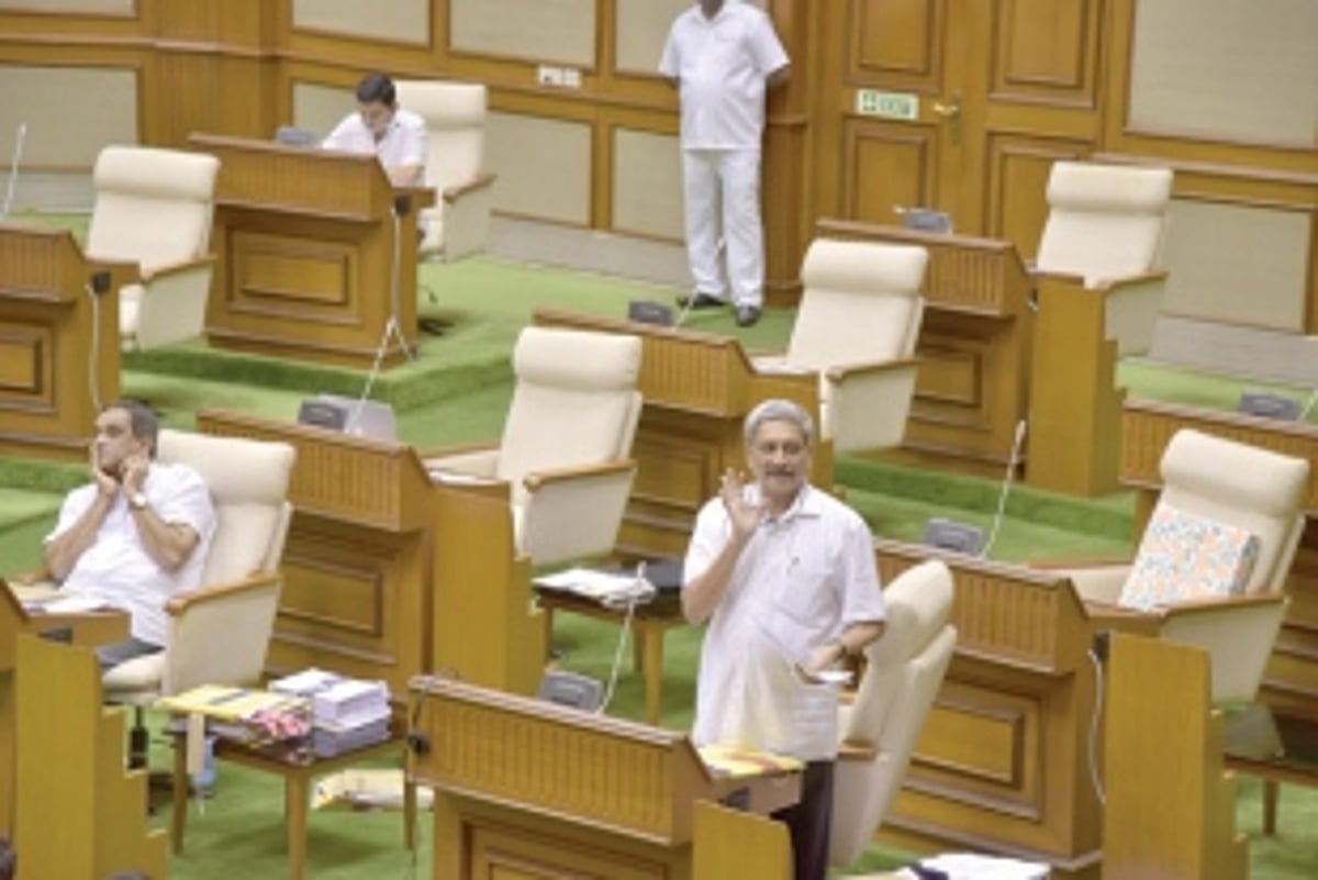 No coal hub in Vasco: Parrikar