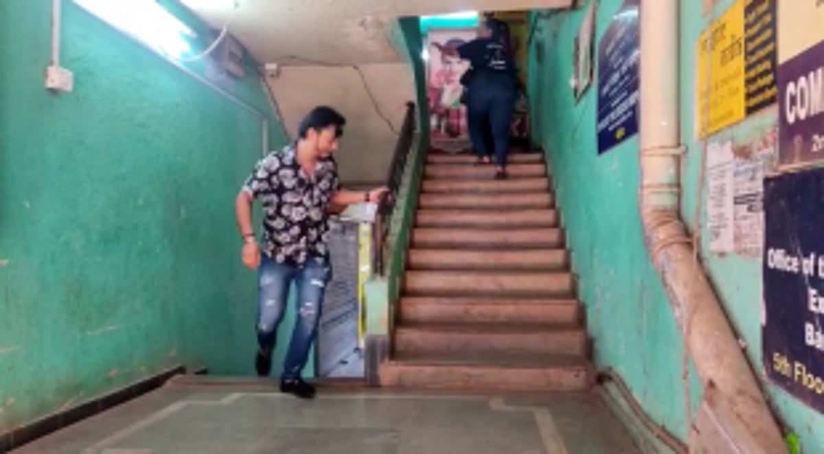 Non-Functional lift at Excise Office, Mapusa forces visitors to climb to the 5th floor