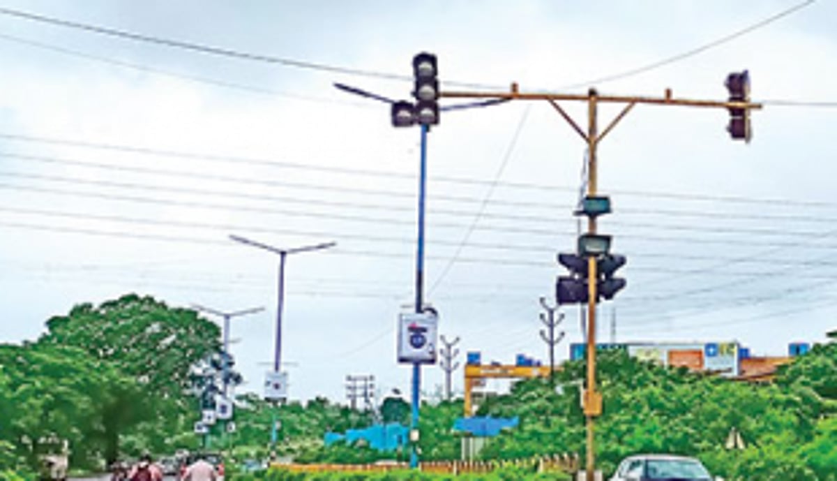 Non-functional traffic signals at Campal