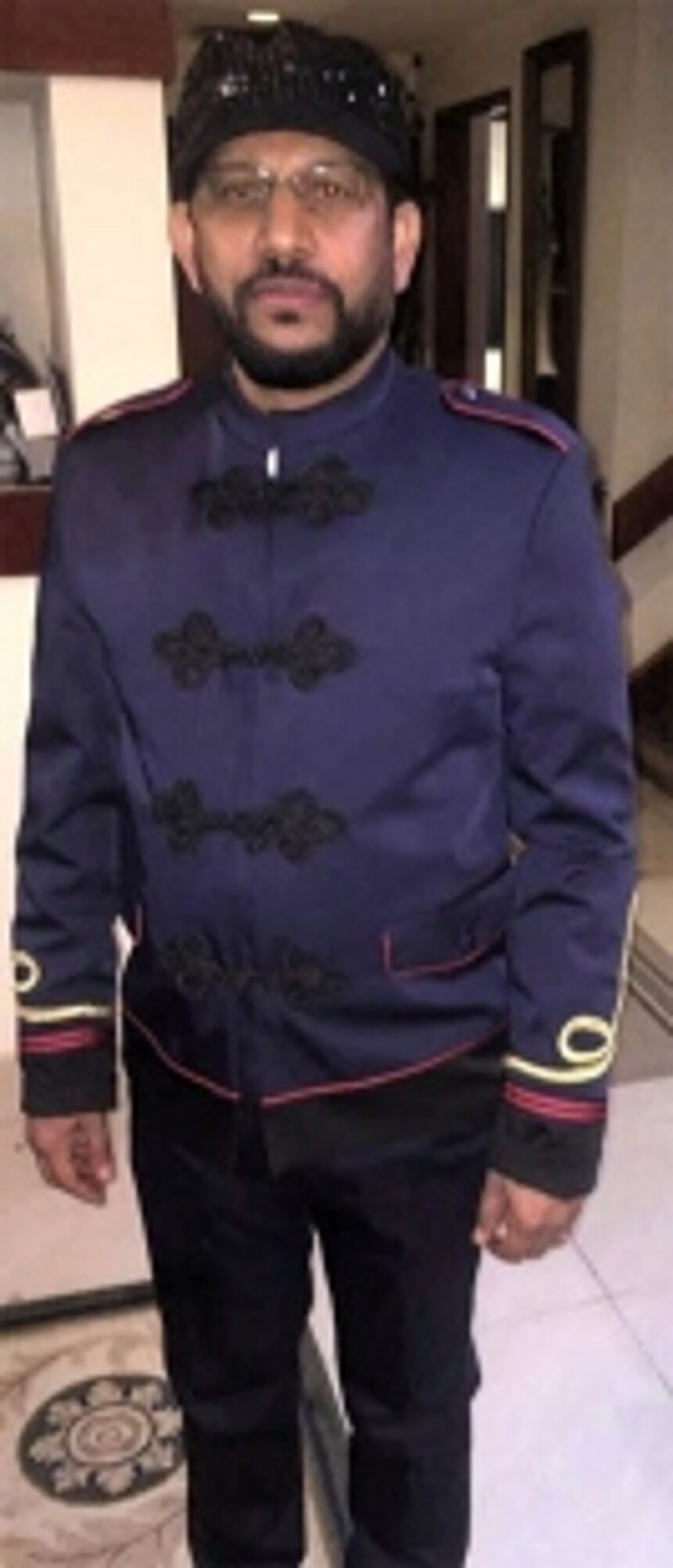 Non-stop Rod is entertainment unlimited