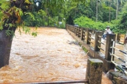 Normal life in Quepem, Sanguem taluka disrupted due to heavy rains; driver killed in accident at Medak Sirvoi