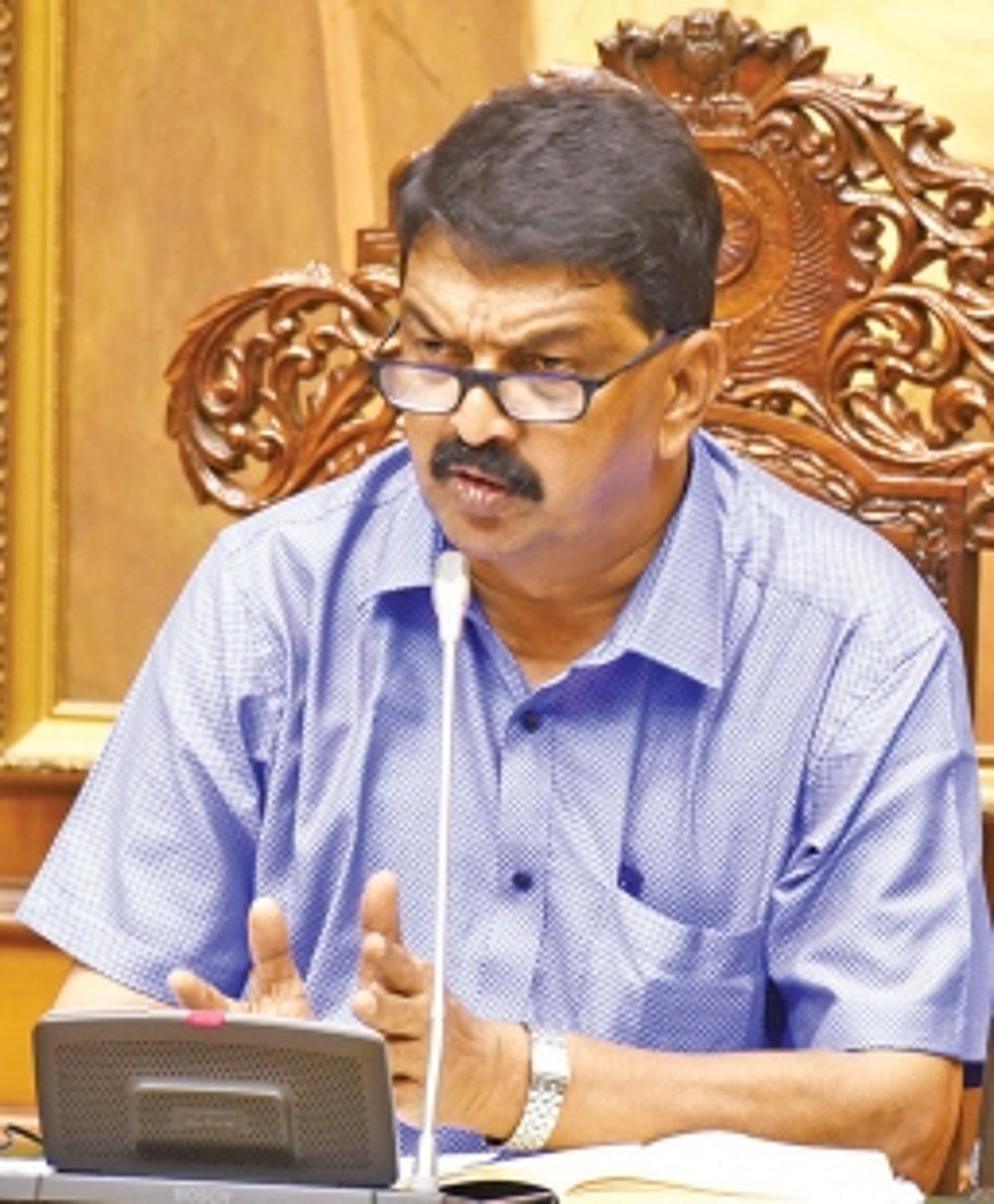 Not possible to conclude disqualification proceedings  in one day, Speaker tells SC