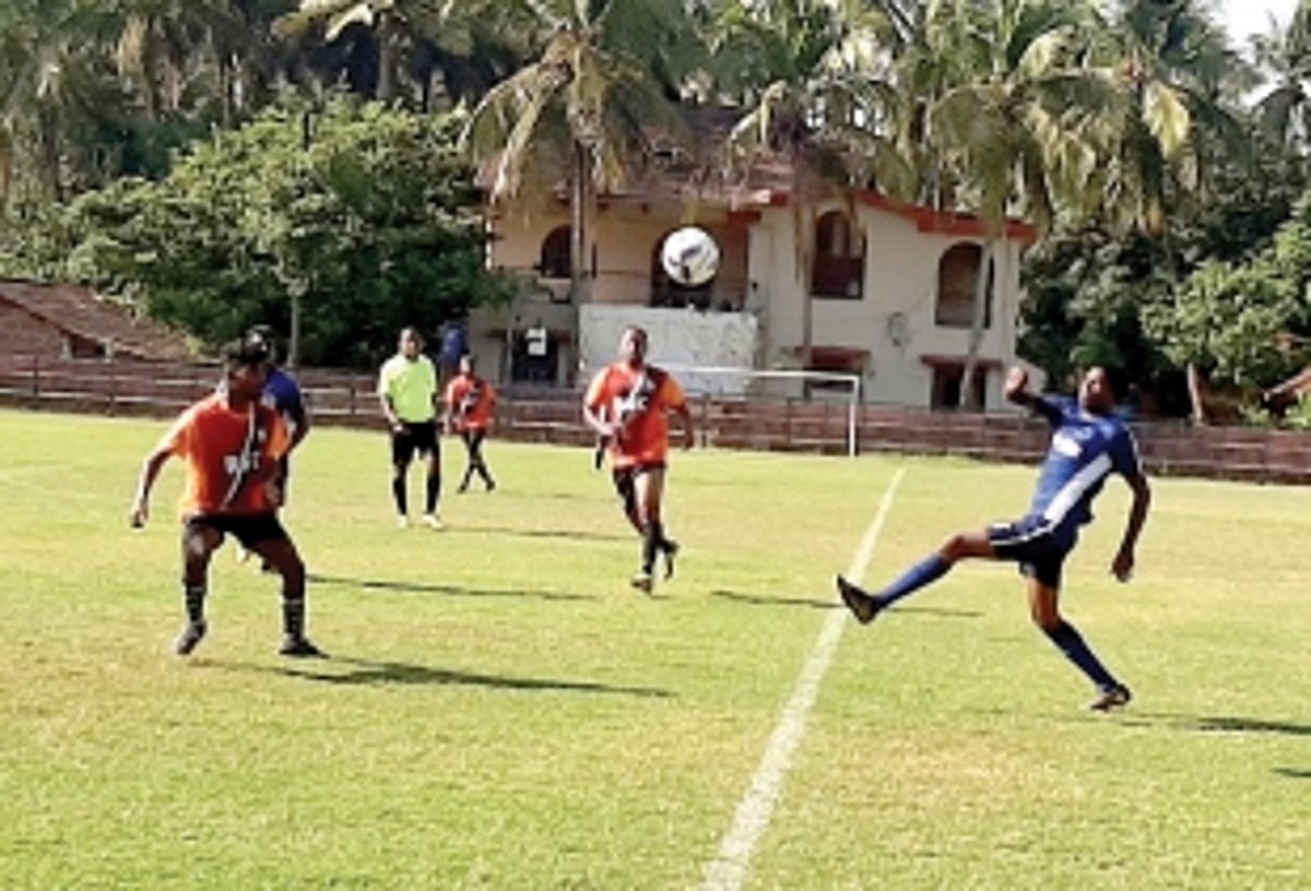 Nuvem SC rally to hold Mandopa SC; Cortalim Villagers too good for Curtorim