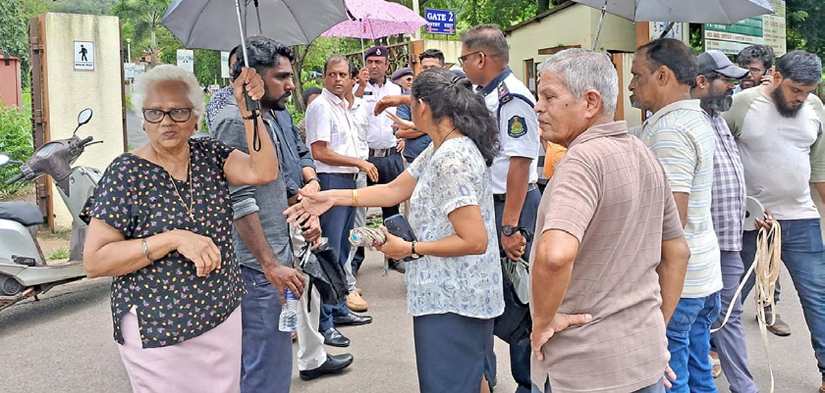 Nuvem villagers oversee inspection of NH 66, push for denotification of busy stretch