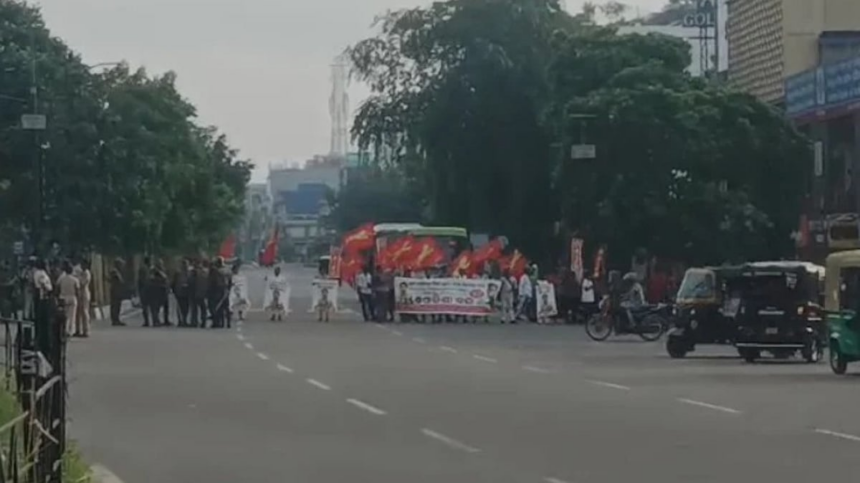 Odisha Congress Leads Statewide Bandh Over Student's Death, Demands Resignation of Education Minister and Judicial Probe 1 Odisha Congress Leads Statewide Bandh Over Student's Death, Demands Resignation of Education Minister and Judicial Probe
