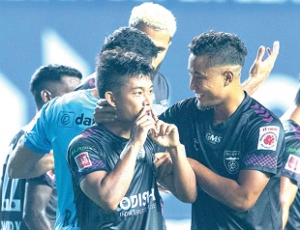Odisha stun Mumbai City to throw league wide open