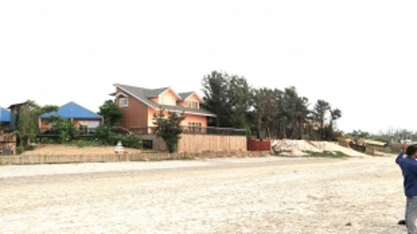 Officials turn blind eye to concrete structures violating CRZ at Morjim