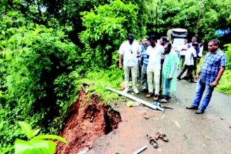 Officials visit landslide site at Bogda jetty