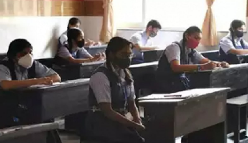 Offline classes can be resumed: Dr Salkar 1 Offline classes can be resumed: Dr Salkar