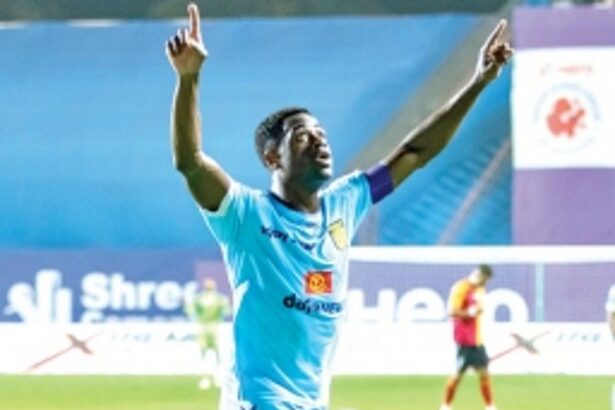 Ogbeche shows SCEB no mercy as nizams go top