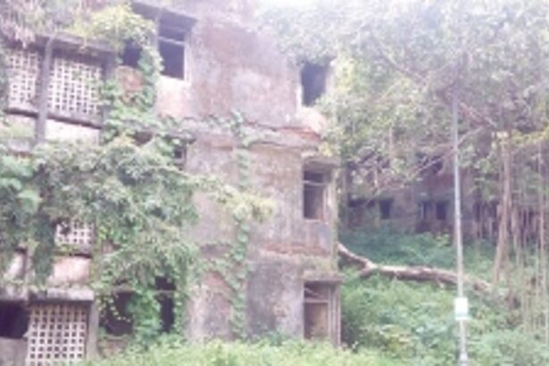 Old Aguada jail staff quarters tottering, need to be razed: Candolim panchayat
