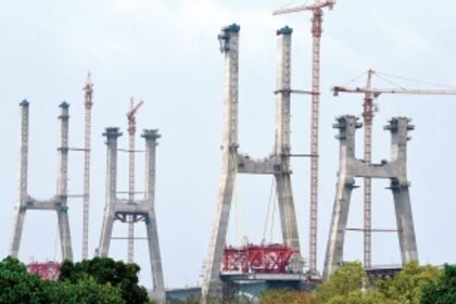 One four-lane of new Zuari Bridge to open by June end: Guv