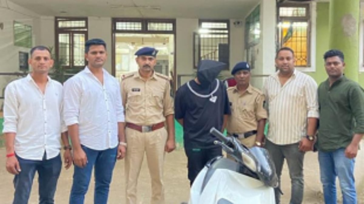 One held for chain snatching at Neura