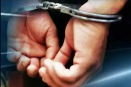 One held for threatening   lady with a gun