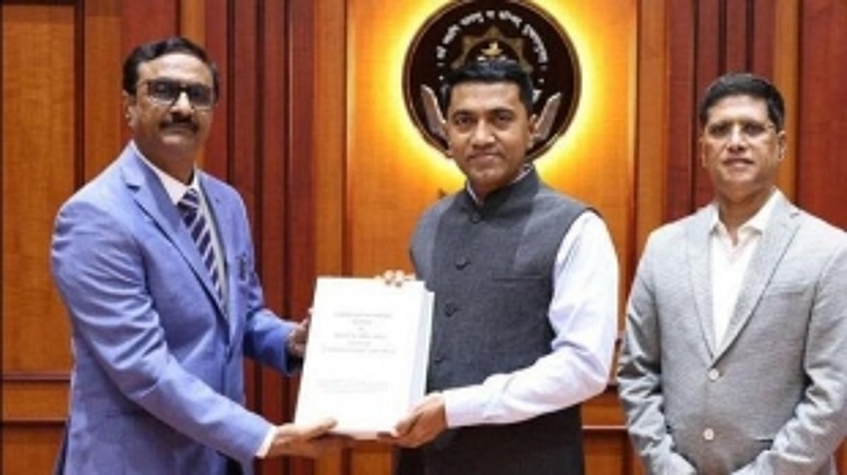 One-man commission submits report on land grab cases