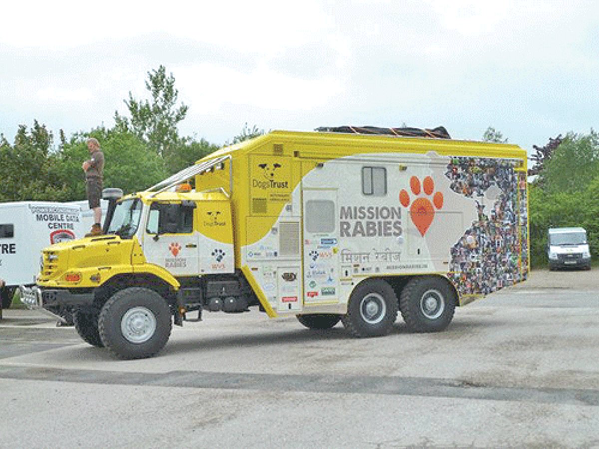One of the vans used by the Mission Rabies team to sterilize dogs.