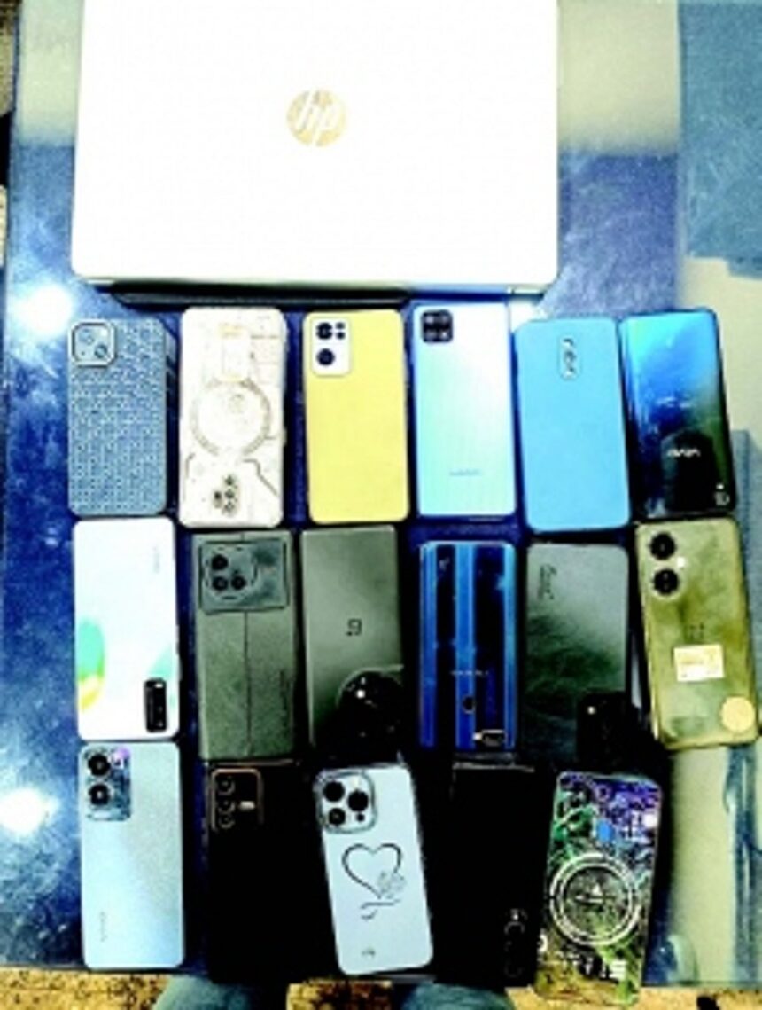 Online betting racket busted at Candolim, nine from Gujarat arrested