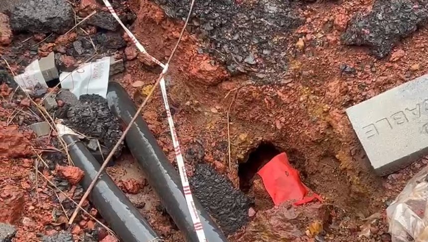 Open Trenches at Pimplamol-Shirvoi, Goa Pose Grave Risk to Commuters 1 Open Trenches at Pimplamol-Shirvoi, Goa Pose Grave Risk to Commuters