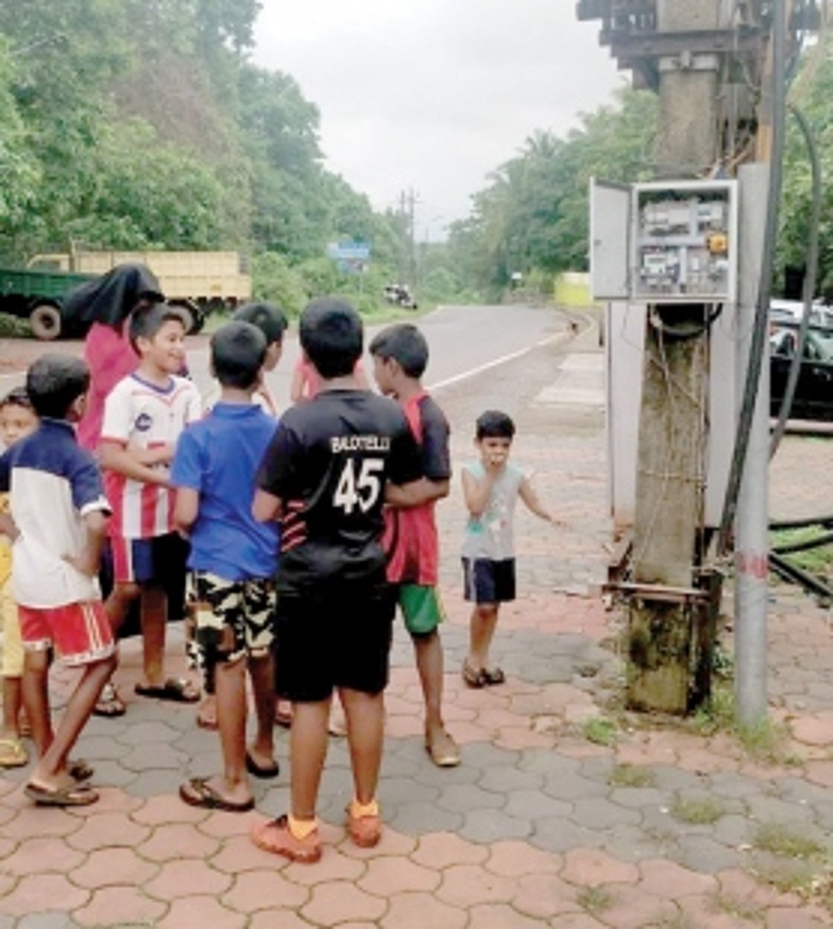 Open fuse box putting school  children’s lives at risk in Sanguem