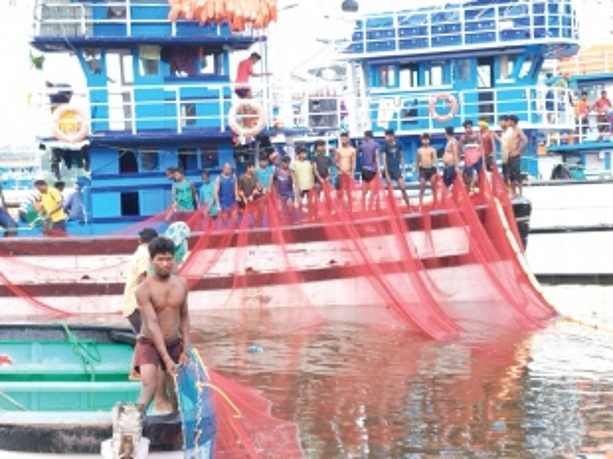 Operations at Malim jetty stalled due to labour shortage