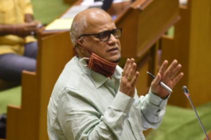 Oppn accuses govt of pushing Bills through