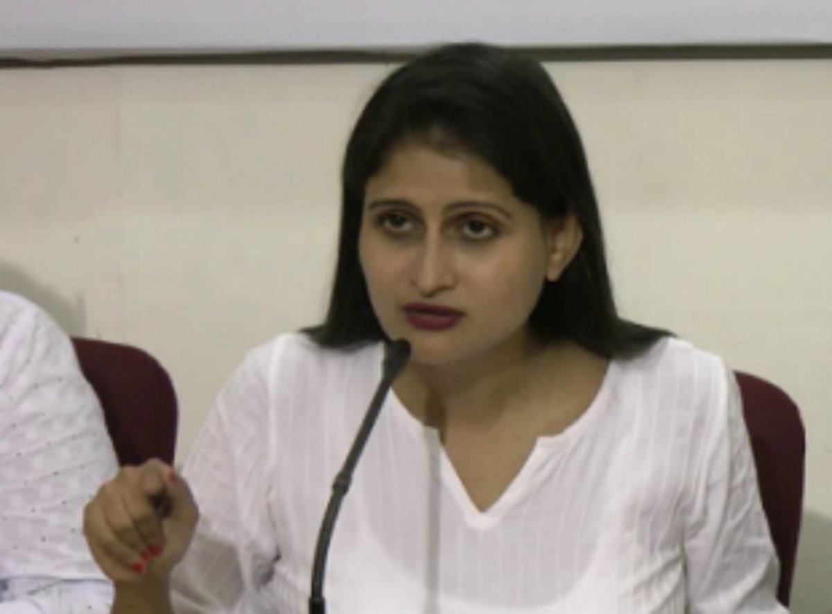 Oppn backs activist Disha