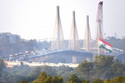Oppn grills Govt over shoddy construction of pothole-ridden Atal Setu Bridge