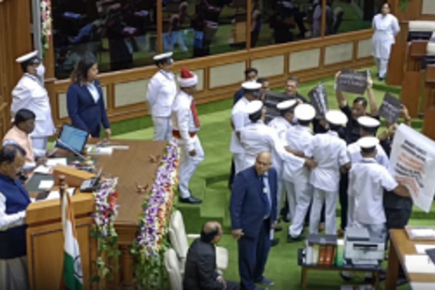 Oppn showed   disrespect   to Guv: CM