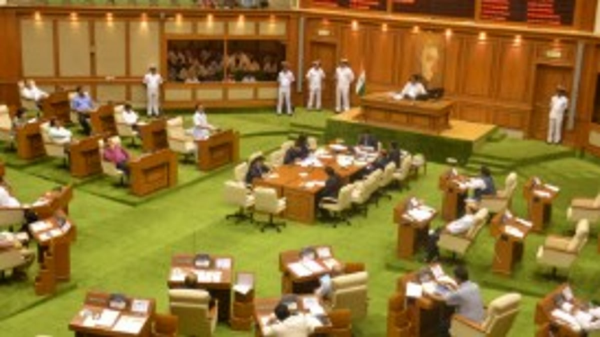 Opposition Erupts in Goa Assembly Over ₹4,000 Crore Green Cess Dues, Alleges Coal Handling Violations by SWPL 1 Opposition Erupts in Goa Assembly Over ₹4,000 Crore Green Cess Dues, Alleges Coal Handling Violations by SWPL