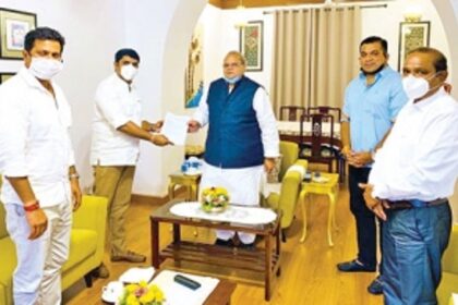 Opposition MLAs petition PM via Guv regarding stranded seafarers, NRGs